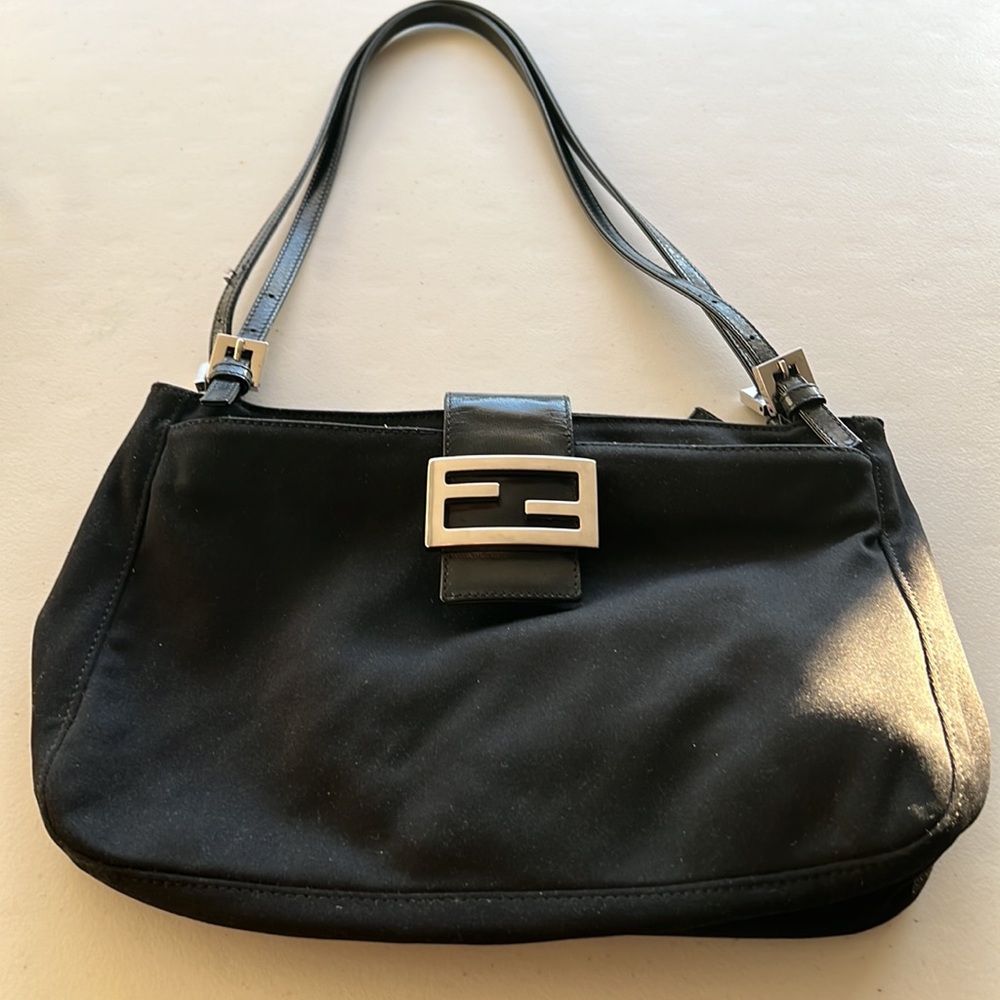 Fendi Shoulder Bag -Black